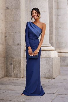 Wedding Guest Dress Inspiration, Silk Dresses Outfit, Mermaid Wedding Dress With Sleeves, Africa Trip, Formal Dress Code, American Dress, Dress Code Wedding, Formal Dresses For Weddings, Dressy Dresses