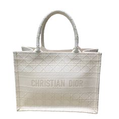 Christian Dior Book Tote Medium White Tote Bag Christian Dior Tote, Christian Dior Book Tote, Bags Christian Dior, Dior Book, Japanese Store, Dior Book Tote, White Tote Bag, White Tote, White Canvas