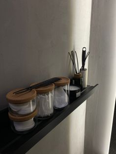 Brow Studio Ideas, Salon Decor Studio, Beauty Loft, Saloon Decor, Beauty Room Salon, Brow Studio, Esthetician Room Decor, Black Bedroom Decor, Esthetics Room