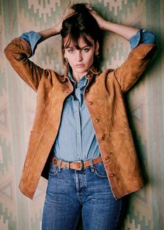 Suede Jacket Outfit, Brooke Shields, Brown Suede Jacket, 가을 패션, Mode Inspiration, Seasonal Fashion