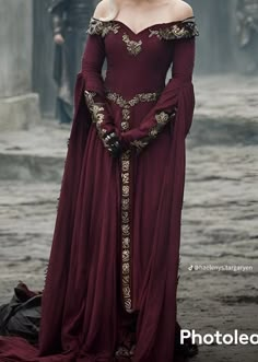 Jon Arryn, Westeros Fashion, Game Of Thrones Outfits, Gaun Abad Pertengahan, Robb Stark, Fair Outfits, Gra O Tron, Aesthetic Dress, Old Fashion Dresses