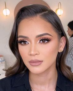 Cute Minimalist Aesthetic Makeup Civil Wedding Make Up Look, Neutral Party Makeup, Bridal Makeup For Brown Eyes Hooded, Soft Glam Wedding Makeup Hooded Eyes, Classy Baddie Nails Almond, Makeup Looks With Green Dress, Nude Makeup For Wedding, Small Eye Makeup Looks, Soft Matte Makeup Look