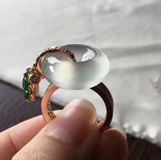 Jade Jewelry Design, Jade Accessories, Jade Design, Asian Jewelry, Chinese Jewelry, Jewels Rings, Green Jewelry, India Jewelry, Ancient Jewelry