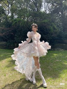 Dresses To Prom, Poofy Dress, Mothers And Daughters, Fantasy Dresses, Glamour Dress, Prom Photos, Fashion Inspiration Design