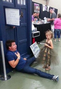 awwwe Captain Jack Harkness, John Barrowman, Captain Jack