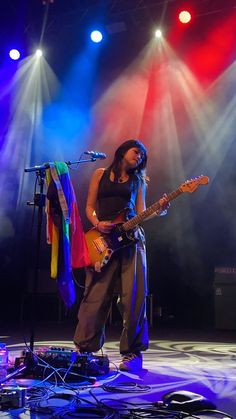 beabadoobee pride Beabadoobee Style, Beatrice Laus, Gay Flag, Happy Pride Month, Guitar Girl, Happy Pride