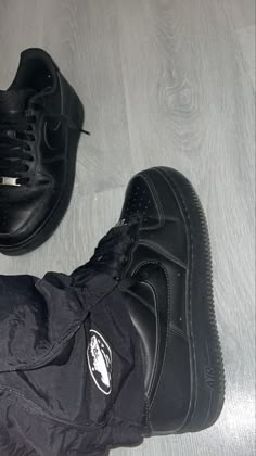 Niie Shoes, Yg Rapper, Addams Familie, Heavy Duty Boots, Black Nike Shoes, Kicks Shoes, Hype Shoes, Men Fashion Casual Outfits