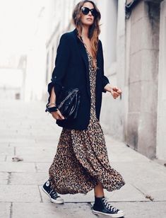 Blazer Street Style, Blazer Zara, Spring Blazer, Blogger Instagram, Mode Casual, Leopard Print Dress