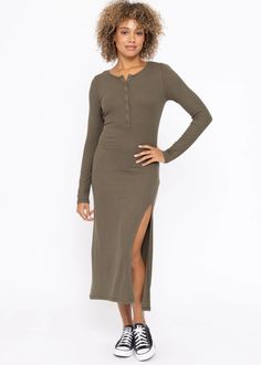 Henley Maxi dress – L.E & CO Ribbed Texture, Outerwear Sweater, Xl Dress, Online Accessories, Button Placket, Exclusive Collection, Scoop Neckline, Effortless Style, Heather Grey