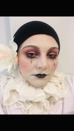 Pierott Clown Makeup, Circus Makeup Ideas, Vintage Circus Makeup, Pierott Clown, Pierrot Clown Makeup, Pantomime Makeup, Vintage Mime, Vintage Clown Makeup, French Clown