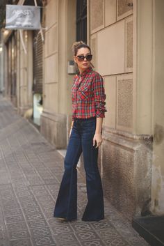 Bell-bottom| My Showroom Plaid Shirt Outfit, Wedding Sites, Dresses Dinner, Plaid Shirt Outfits, Denim Shorts Outfit, Train Wedding, Outfit Wedding, November Wedding