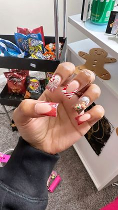 @miyanasamara Baddie Nails Christmas, Christmas Nail Sets, Nail Designs Bling, Girly Acrylic Nails, French Tip Acrylic Nails, Dope Nail Designs, Exotic Nails, Acrylic Nails Coffin Pink, Christmas Nails Acrylic