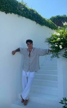 Men Europe Fashion, European Guy Style, European Fashion Summer Men, Guy Outfits Beach, European Summer Outfits Man, Man European Outfit, Male Italy Outfit, European Summer Guy Outfits, European Summer Outfits Guys