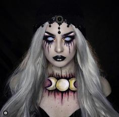 Scary Fortune Teller Makeup, Demon Inspired Makeup, Scary Fortune Teller Costume, White Contacts Makeup, Demon Makeup Scary, White Witch Makeup, Fortune Teller Makeup, Scary Witch Makeup, Awesome Halloween Makeup