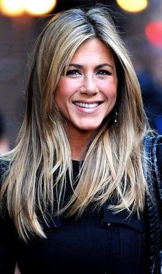 jennifer aniston long hair - Google Search Jennifer Aniston Hair Long, Womens Hair Color, Jennifer Aniston Hairstyles, Layers Highlights, Blond Rose, Hair Color Blonde Highlights