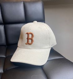 Boston hat Corduroy material Adjustable  Unisex Casual Ribbed Cap, Winter Casual Corduroy Baseball Cap, Casual Ribbed Hat, One Size Fits Most, Casual Corduroy Hat With Curved Bill, Casual Beige Baseball Cap For Winter, Casual Adjustable Snapback Hat For Winter, Casual Fitted Hat For Winter, Winter Baseball Cap With Adjustable Curved Visor, Casual Corduroy Hat With Flat Brim