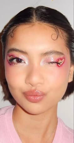 Valentine Makeup Looks Creative, Pink Makeup Valentines Day, Fun Makeup Inspiration, Denim And Diamonds Makeup, Sabrina Carpenter Concert Makeup Ideas, Pink Makeup Looks Hearts, Ribbon Eye Makeup, Cupid Halloween Costume Makeup, Pink Valentine Makeup