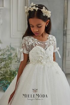 Alondra Luxury Flower Girl Communion Dress - Miele Moda Luxury Fashion Gown Style Dress, Girls Communion Dresses, Girls White Dress, First Communion Dress, First Communion Dresses, Custom Gown, Princess Gown, Princess Ball Gowns, Ball Gown Skirt