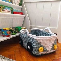 Crochet Toy Basket, Crochet Kids Toys, Ideas En Crochet, Crochet Home Decor Ideas, Easter Crochet Patterns Free, Crochet For Baby, Basket Crochet, Easter Crochet Patterns, Toys Crochet