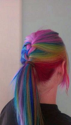 Rainbow!!! <3 <3 Cosmo Hair, Dyed Hairstyles, Hair Rainbow, Vivid Hair, Rainbow Braids, Multi Colored Hair, Multicolored Hair, A Ponytail, Ombré Hair