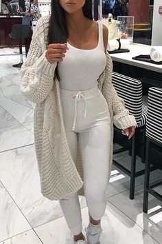 Girly Style Outfits, Lounge Outfit, Loose Cardigan, Chill Outfits, Winter Trends, Girly Fashion, Mode Inspiration, Winter Fashion Outfits