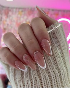 Almond Nails, White Nails, Nail Inspo, Nails Inspiration, Cute Nails, Beauty Hacks, Manicure, Nail Designs, Nail Art