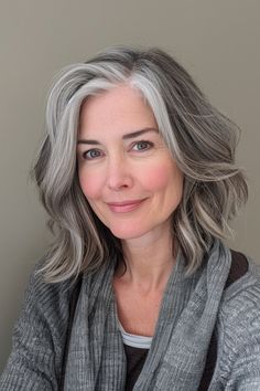 Are you looking for some hairstyle inspiration? Click to see 80+ cute gray bob hairstyles for a more youtful appearance, for more style and elegance! Grey Bob Hairstyles, Grey Hair Over 50, Hair Styels, Gorgeous Gray Hair, Beautiful Gray Hair, Gray Hair Cuts, Blending Gray Hair, Strawberry Blonde Hair, Long Gray Hair