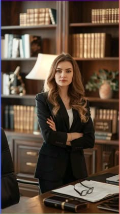 Lawyer Suit, Paris Wardrobe, Professional Profile Pictures, Attorney Outfit, Professional Wardrobe Essentials, Secretary Outfits, Women Lawyer, Lawyer Fashion, Lawyer Outfit