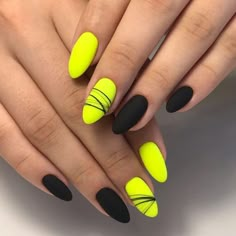 Neon Summer Nails 2023: Bright and Bold Colors to Make a Statement Neon Yellow Nails, Neon Acrylic Nails, Neon Nail Designs, Mani Ideas, Unghie Sfumate, Bright Nails, Neon Nails, Yellow Nails, Dream Backyard