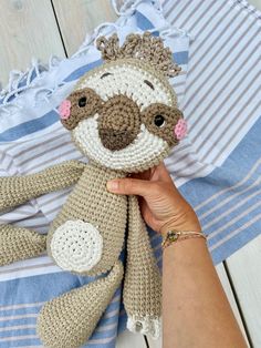 Plushie big crochet sloth Crochet Sloth, Teddy Bear Toys, Newborn Toys, Soft Teddy Bear, Baby Box, Baby Teethers, Baby Organization, Woodland Baby, Baby Shower Woodland