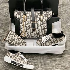 Matching Shoes And Bag, Dior Sneakers, Matching Shoes, Shoes Sneakers Jordans, Summer Handbags, Shoes Sneakers Nike, Stylish Handbags, Hype Shoes