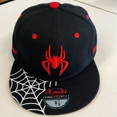 New With Original Sticker Spider-Man Headgear Snapback Fitted Hat Size 6 7/8 Ships In 3-5 Days Adjustable Black Cap, Black Adjustable Fit Baseball Cap With Flat Brim, Black Snapback Hat, One Size Fits Most, Black Casual Trucker Hat With Adjustable Fit, Casual Black Adjustable Trucker Hat, Casual Black Trucker Hat With Adjustable Fit, Black Adjustable Fit Snapback Hat, Adjustable Black Brimmed Snapback Hat, Black Adjustable Fitted Cap