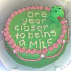 Birthday Cake Inspiration Funny, Cake Decorating Funny Ideas, Cakes With Funny Messages, Bday Cake Funny, Cake Inspo Funny, Cakes Funny, Funny Cake Designs For Best Friend, Cake Funny