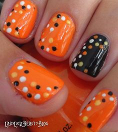 halloween-nail-art Amazing Nails, Halloween Nail Designs, Nail Polish Designs, Halloween Nail Art, Fancy Nails, Creative Nails