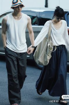 Couple Fits, Fits Aesthetic, Paparazzi Photos, Couples Vibe, Street Fashion Men Streetwear, Photoshoot Themes, Couples Poses For Pictures, Fashion Couple, Couple Outfits