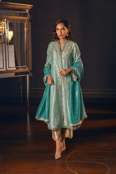 Zuri Aesthetic, Suit Indian, Eastern Wear, Pearl Work, Resham Work, Embroidered Anarkali, Suit Ideas, Dresses Design, Pakistani Suit