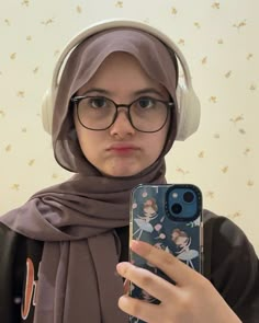 Samsung Logo, Galaxy Core, Data Migration, S8 Samsung, Simple Hijab, Hijab Style Tutorial, Modest Fashion Hijab, Hijabi Aesthetic, Hijabi Style