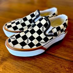 Vans Stacked Platform Checker Women’s Size 6, Men’s Size 4.5 In Excellent Like New Condition. Will Ship Same Day In Most Cases. Vans Black And White, Shoes Vans, Womens Vans, Vans Shoes, Size 4, Like New, Black White, Size 6, Women Shoes