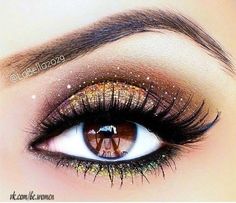 Sparkles Dramatic Eye Makeup, Glitter Eye Makeup, Hooded Eye Makeup, Dramatic Eyes, Makeup Guide, Makeup Tricks, Glitter Eyes, Eye Make, Makati