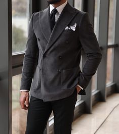 Tailored Double Breasted Winter Suit, Mens Business Casual Outfits Winter, Grey Double Breasted Blazer Men, Semi-formal Double Breasted Winter Suit, Dark Grey Double Breasted Suit Men, Tailored Double-breasted Winter Sport Coat, Grey Blazer Outfit Men, Mens Outfits Streetwear