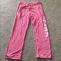 New Without Tags. Never Worn. Inseam Is Approx 29.5”. Two Side Pockets. Vs Pink Clothes, Thrift Manifest, Vs Pink Outfit, Pink Sweat, Personal Things, Victoria Secret Outfits, Sweatpants Style, Pink Sweatpants, Shein Outfits