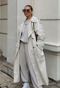 Mode Monochrome, 00s Mode, Mode Mantel, Mode Zara, Looks Street Style, Outfit Trends, Casual Chic Outfit, Mode Inspo, 가을 패션