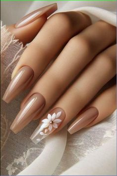 Simple Fall Wedding Nails, Fall Wedding Nails For Guest, Fall Simple Nails, Wedding Nail Designs, Chic Nail Art, Sassy Nails, Beige Nails, Neutral Nails, Classy Nails