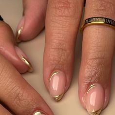 Lauren on Instagram: "✨ sprinkle sprinkle ✨ • • • • #goldnails #chromenails #nailinspo #springnails #simplenails #geloverlay #nycnailtech #nycnails" Gel Only Nails, Gels Short Nails, Gold And Silver Nails Ideas, Gold Accented Nails, Gold Chrome Tips Nails, Natural Nails Short Designs, Gold On Nails, Pretty Prom Nails, Gold Gel Nails Short