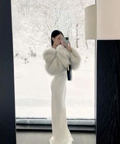 Neautral Clothing, Colourful Closet, Nepo Baby, Silver Aesthetic, Snow Bunny, Ice Princess, Instagram Pics, Winter Fits, Outfit Look