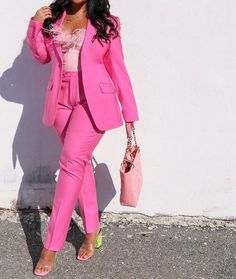 24 Really Cute Brunch Outfit Ideas for You — Jasmine Diane 50 Shades Of Pink Party Outfits, Pink Suit Black Woman, Pink Blazer Outfit Black Women, Pink And White Outfit Black Women, Cute Pink Outfits Black Women, Pink Business Woman, Senior Brunch Outfit, Pink Brunch Outfit, Monochromatic Pink Outfit