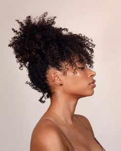 4a Hair, 3c Hair, Audrey Tautou, Curly Bangs, Curly Hair Inspiration, Hair Strand, Haircuts With Bangs, Afro Hairstyles