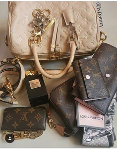 Lv Purse Aesthetic, Cleaning Inside Louis Vuitton Bags, Money In Louis Vuitton Bag, Louis Vuitton Outfits, Louis Vuitton Bag Full Of Cash, Expensive Bag, Victorine Wallet Louis Vuitton, Latest Handbags, Louis Vuitton Accessories