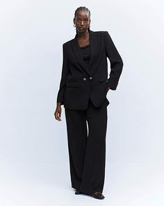 Flowy fabric, straight design, lapel-collar V-neck collar, long sleeve with buttoned cuffs, shoulder pad, button fastening on the front, decorative button, back-slit hem, inner lining, co-ord, , party and events collection. Coat Women Fashion, Flowy Fabric, Blazer Black, Womens Blazers, Long Sleeve Blazers, Black Blazers, Neck Collar, Lapel Collar