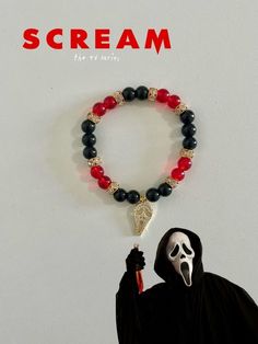 Diy Bracelets Yarn, Scream Bracelet, Girly Bracelets, Diy Kandi Bracelets, Matching Couple Bracelets, Braided Bracelet Diy, Crystal Bead Jewelry, Bracelets Ideas, Bracelet Inspo